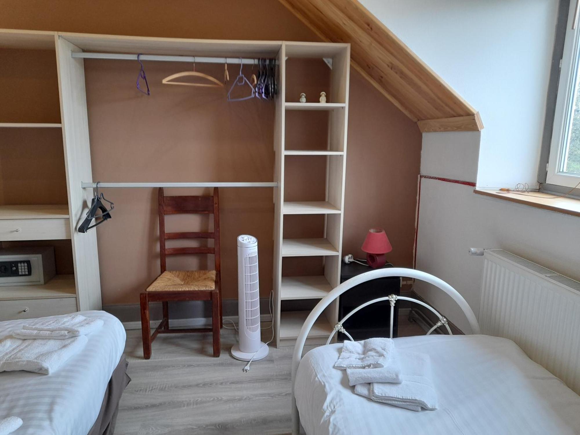 Les Buissonnets Apartman Saint-Honoré Szoba fotó
